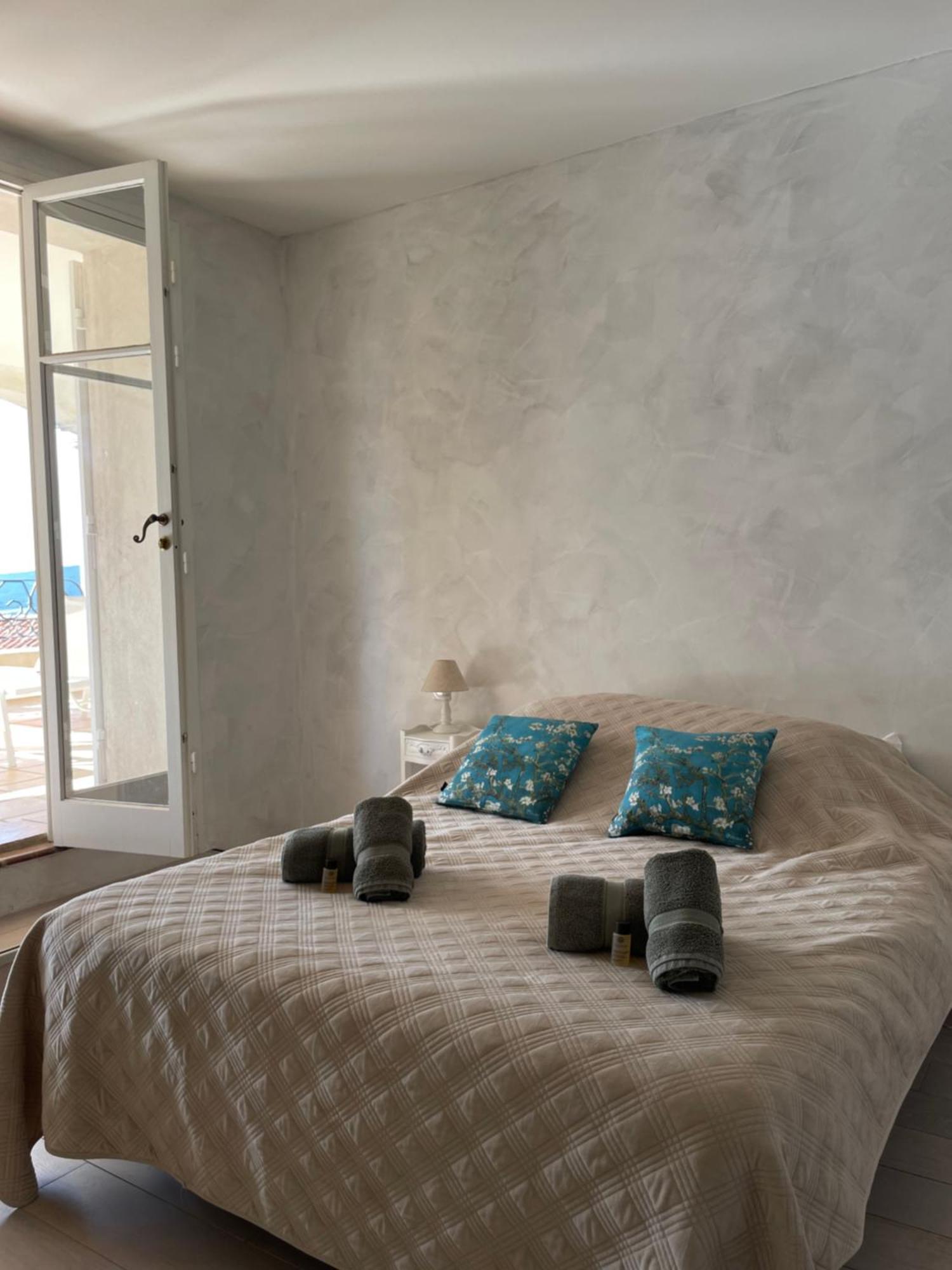 Le Chateau Des Costes Le Castellet  Esterno foto