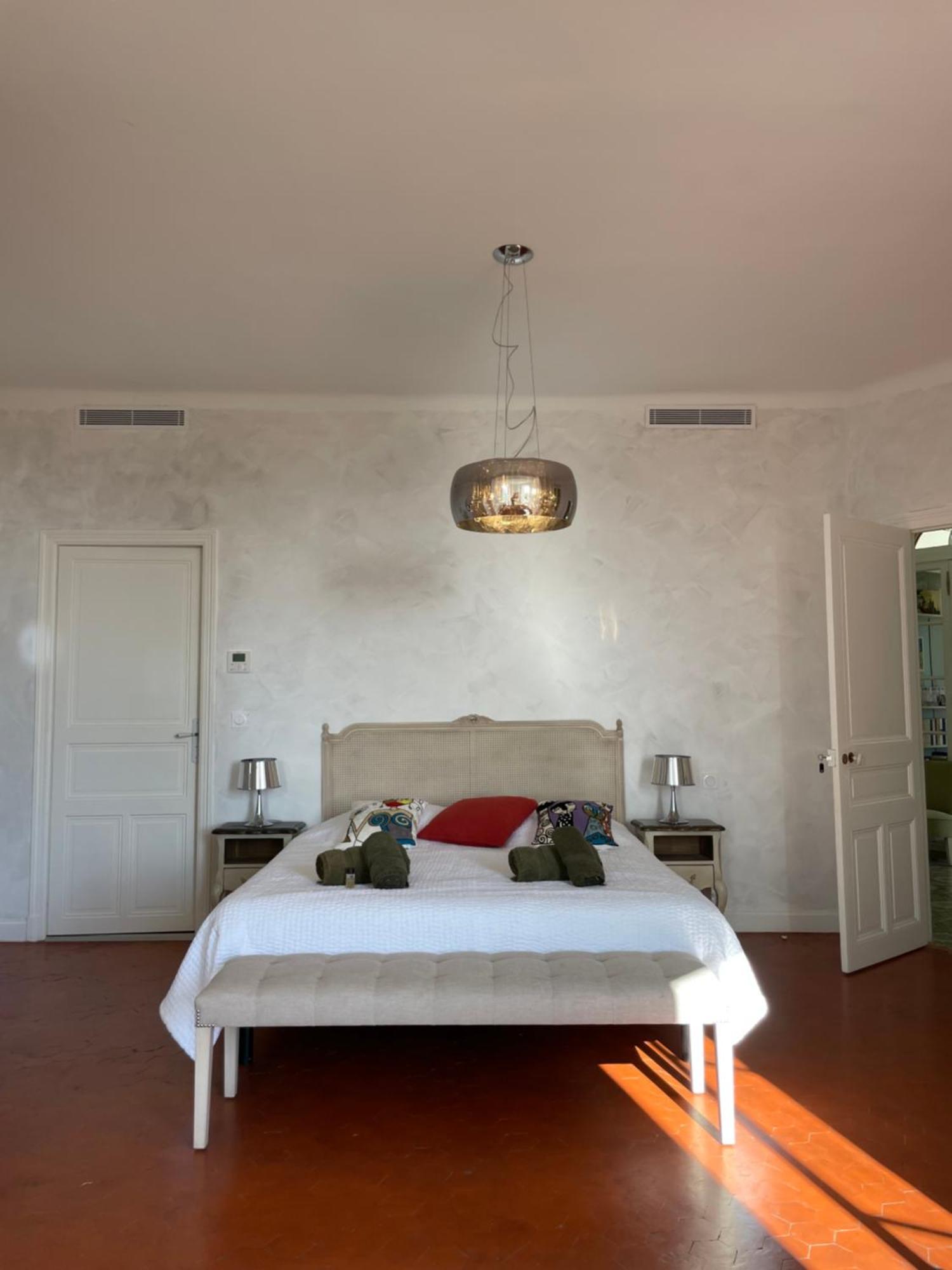 Le Chateau Des Costes Le Castellet  Esterno foto